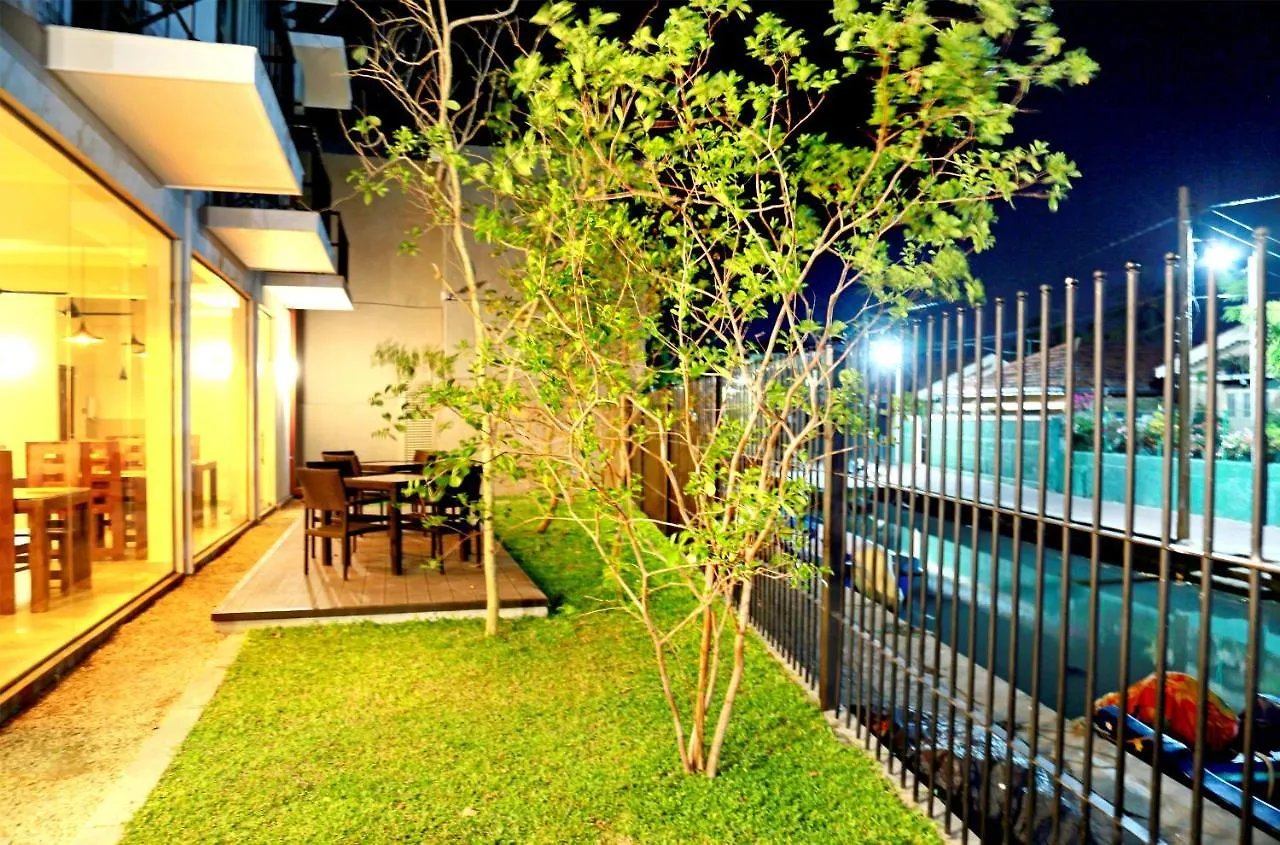 蜂巢68号酒店及度假村 尼甘布 酒店